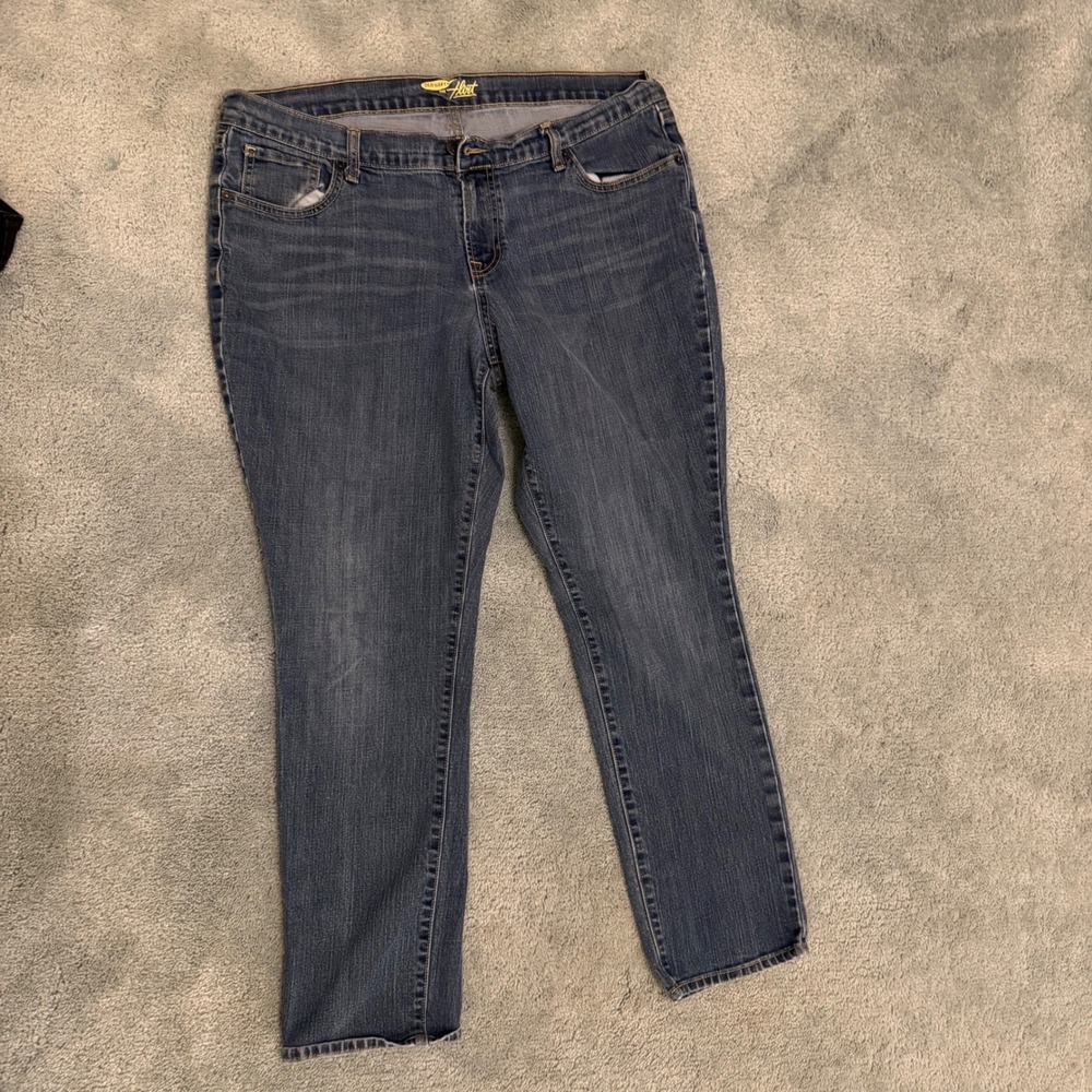 Old Navy The Flirt Jeans Women 34 Blue Straight Leg Mid Rise Medium Wash Denim